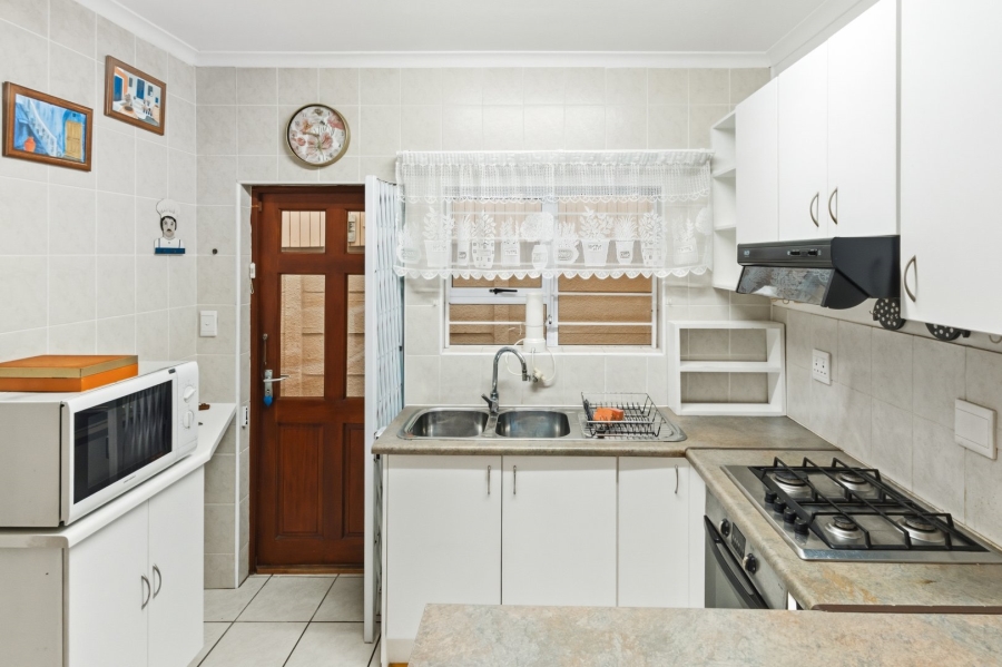 2 Bedroom Property for Sale in Admirals Park Western Cape